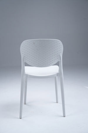 Café Curve Chair – Streamlined Comfort in Living Color - White