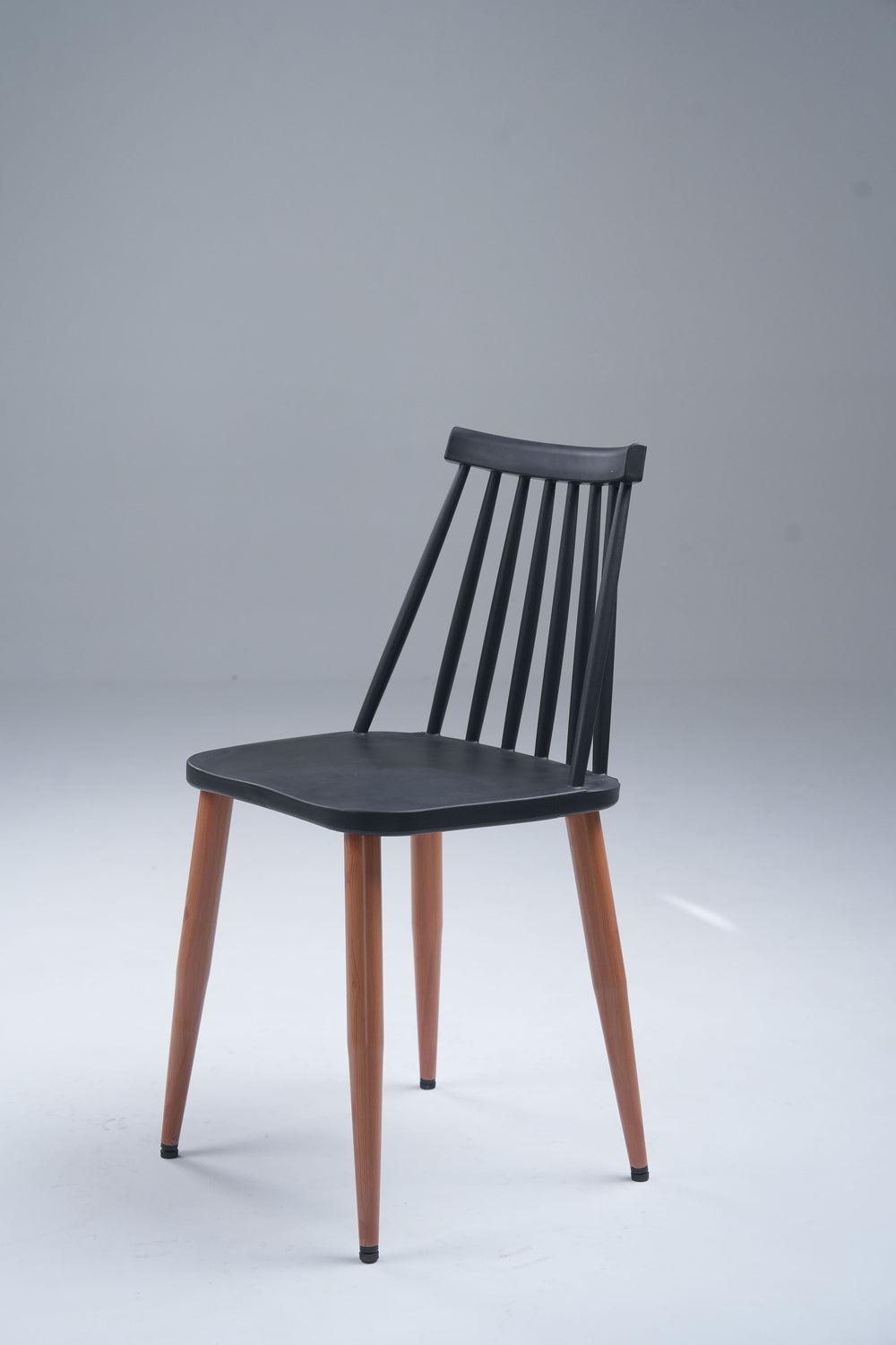 Mickey Visitor Chair – Effortless Style Meets Café Chic