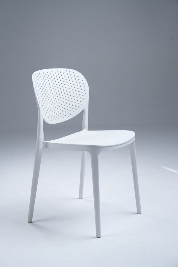 Café Curve Chair – Streamlined Comfort in Living Color - White