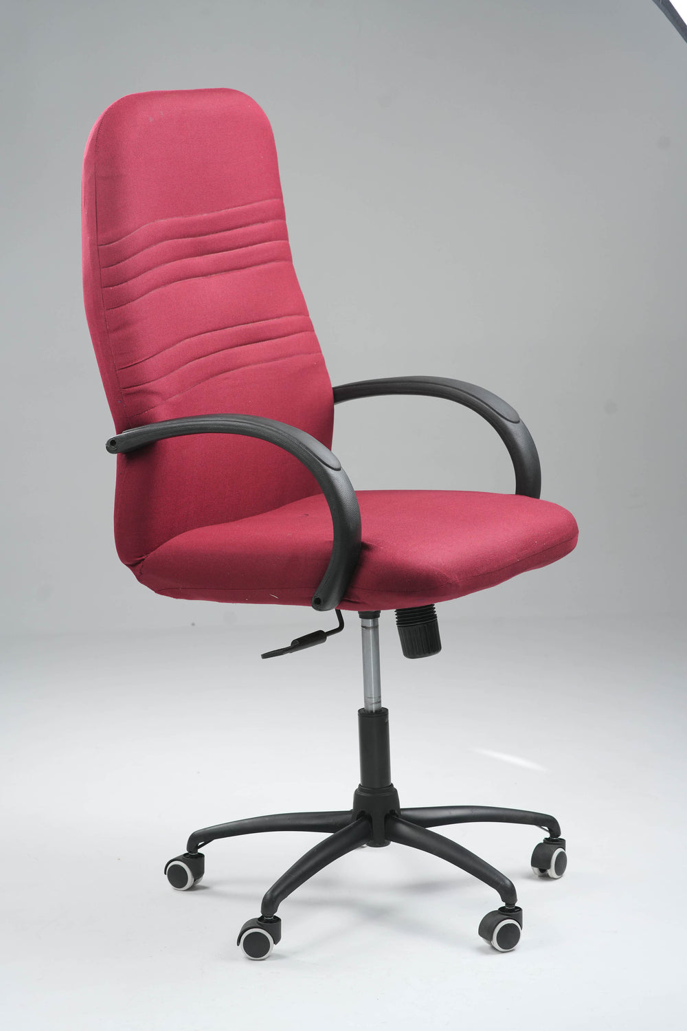 Grace Cushion High-Back Rolling Chair – Elevated Comfort with Enduring Strength