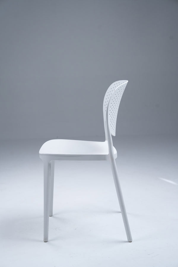Café Curve Chair – Streamlined Comfort in Living Color - White